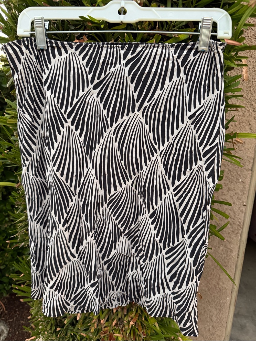 100% silk Y2K print skirt by Laundry Shelli Segal